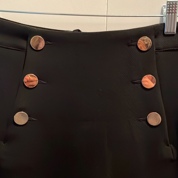 Pencil skirt with gold button detailing - Picture 2 of 4